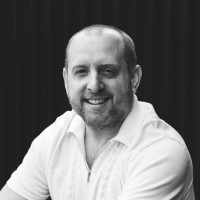 Jonathan Edwardes Email