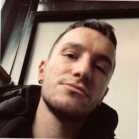 Enes Akın Email