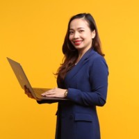 Hana le Email