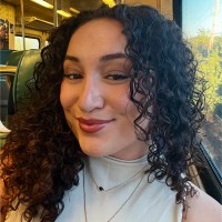 Karina Götz Email