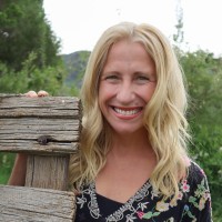 Elizabeth Perry Email & Phone Number