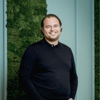 Bart van der Hall Email