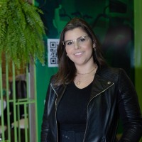 Eduarda Langhammer Neves Email