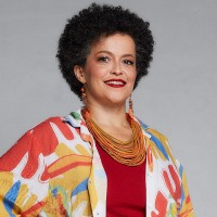 Polli Lopes Email & Phone Number