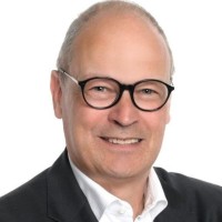 Ullrich Bauch Email
