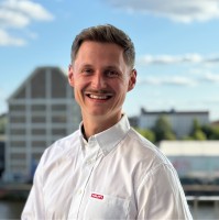 Simon Kraus Email