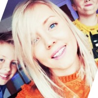 Leanne Davies Email