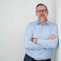 Uwe Schaefer Email