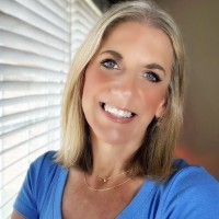 SCENTISPHERE Employee Shirley MacRae's profile photo