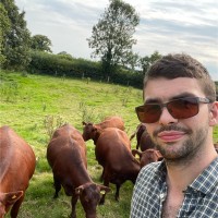 Poundfield Precast Ltd Employee Finn Tiagre's profile photo