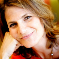 E-mail e número de telefone de Fuencisla Clemares