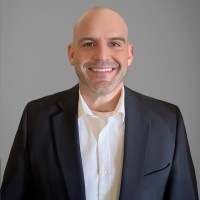 Emtrain Employee Joey Oliveira's profile photo