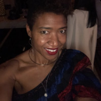 ShingleHanger Employee Deirdre Moultrie's profile photo