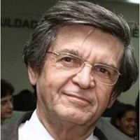 Universidade de Pernambuco Employee Bernardo Sabat's profile photo