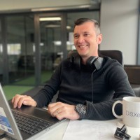 Humans.ai Employee Razvan Costin's profile photo