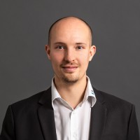 Philipp Menzel Email