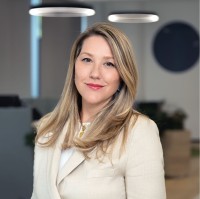 Anisa Fetahagić Email