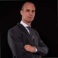 Lukas Schygulla Email