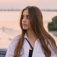 Anna Chervonnaya Email