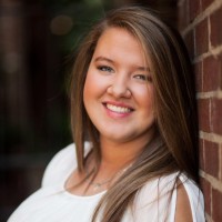 Flexible Label Group Employee Julie Hayes's profile photo