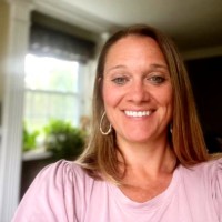 POM Employee Suzanne Newman's profile photo