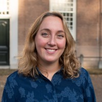 Anouk Busser Email