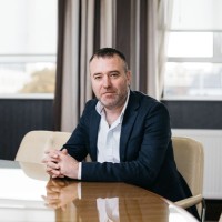 Stuart Clifford Email