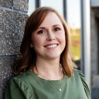 Elizabeth Ostrowski Email & Phone Number