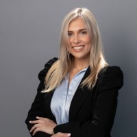 Amber Robbins Email & Phone Number