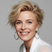 E-mail e número de telefone de Meagan Tanner