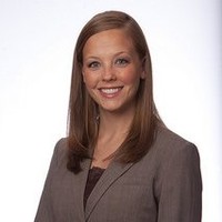 Pinnacle Real Estate Advisors Employee Sarah Zimbelman's profile photo