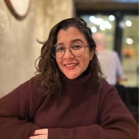 Victoria Castells Email