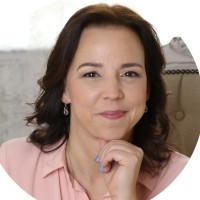 Vera Kapolnas Email