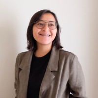 Oto.com Employee Irena Kusumandini's profile photo
