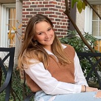 VOA Illinois Employee Sarah Kowal's profile photo