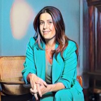 L - founders of loyalty Employee Beatriz Ramos's profile photo