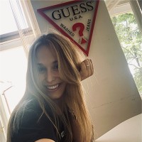 Queens Employee Veronika Zacharová's profile photo