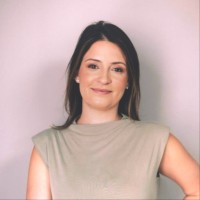 Monique Soares Email & Phone Number