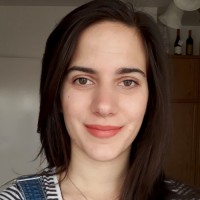 Fanni Varga Email