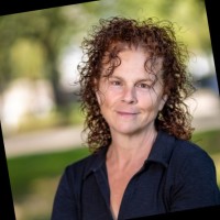 Anne Scallon Email