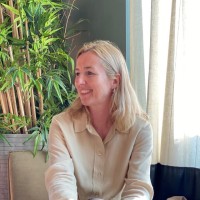 Iris van Den Berg Email & Phone Number