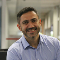 Databricks Employee Roberto Souza's profile photo