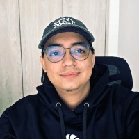 Manuel V. Email