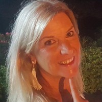 Stella & Dot Employee Val Lawrence's profile photo
