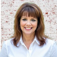 Pro Service Builders Employee Lynne Clow's profile photo