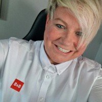 8x8 Employee Emma Miller's profile photo