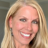 Conferma Pay Employee Julie Lemons's profile photo