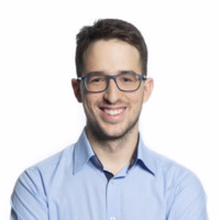 Konrad Gołuchowski Email