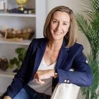 Lesley Herald Email & Phone Number