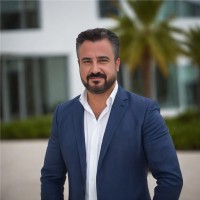 Mauricio S.